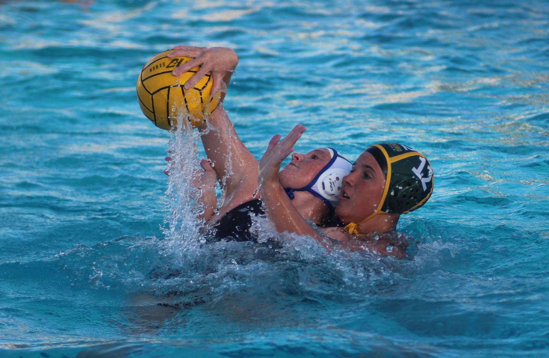 Kingsburg girls, boys water polo teams host El Diamante